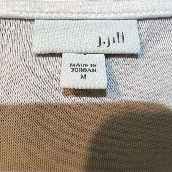 J Jill White Overlayed Appliquéd 3/4 Sleeve Top V-scooped Neck Line size Medium - Picture 7 of 9